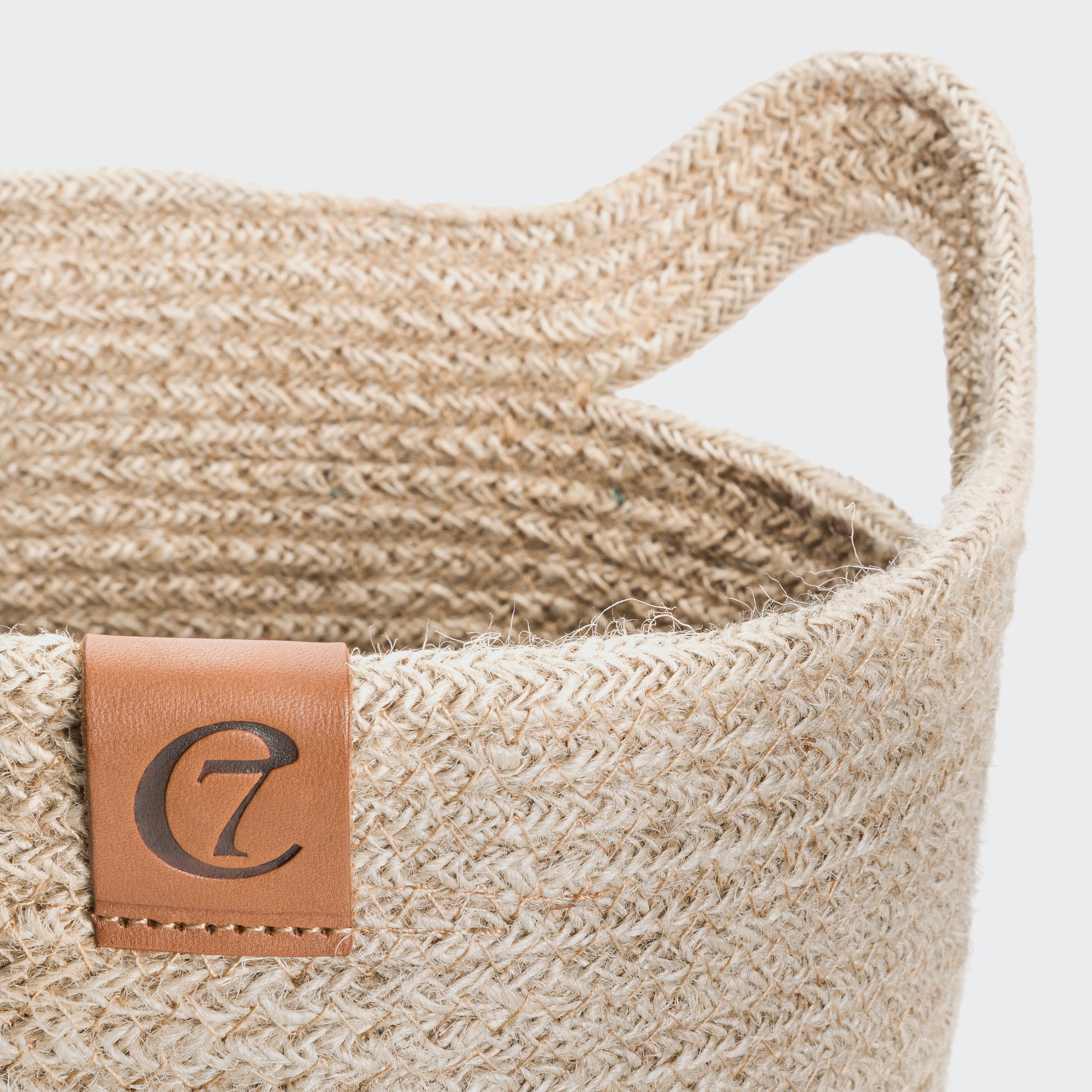 Panier de rangement en jute