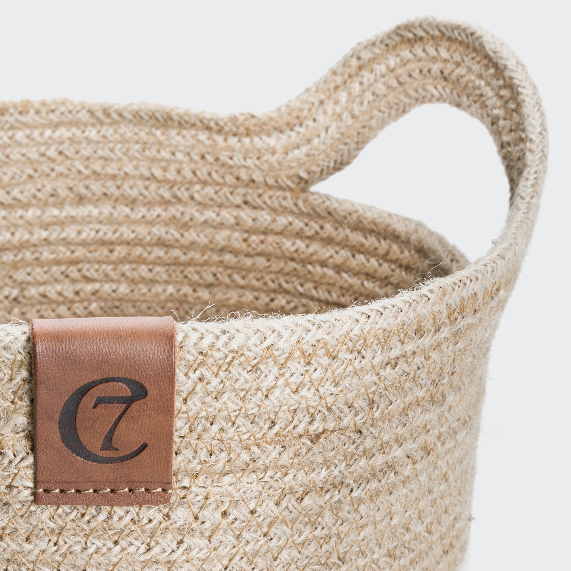 Panier de rangement en jute